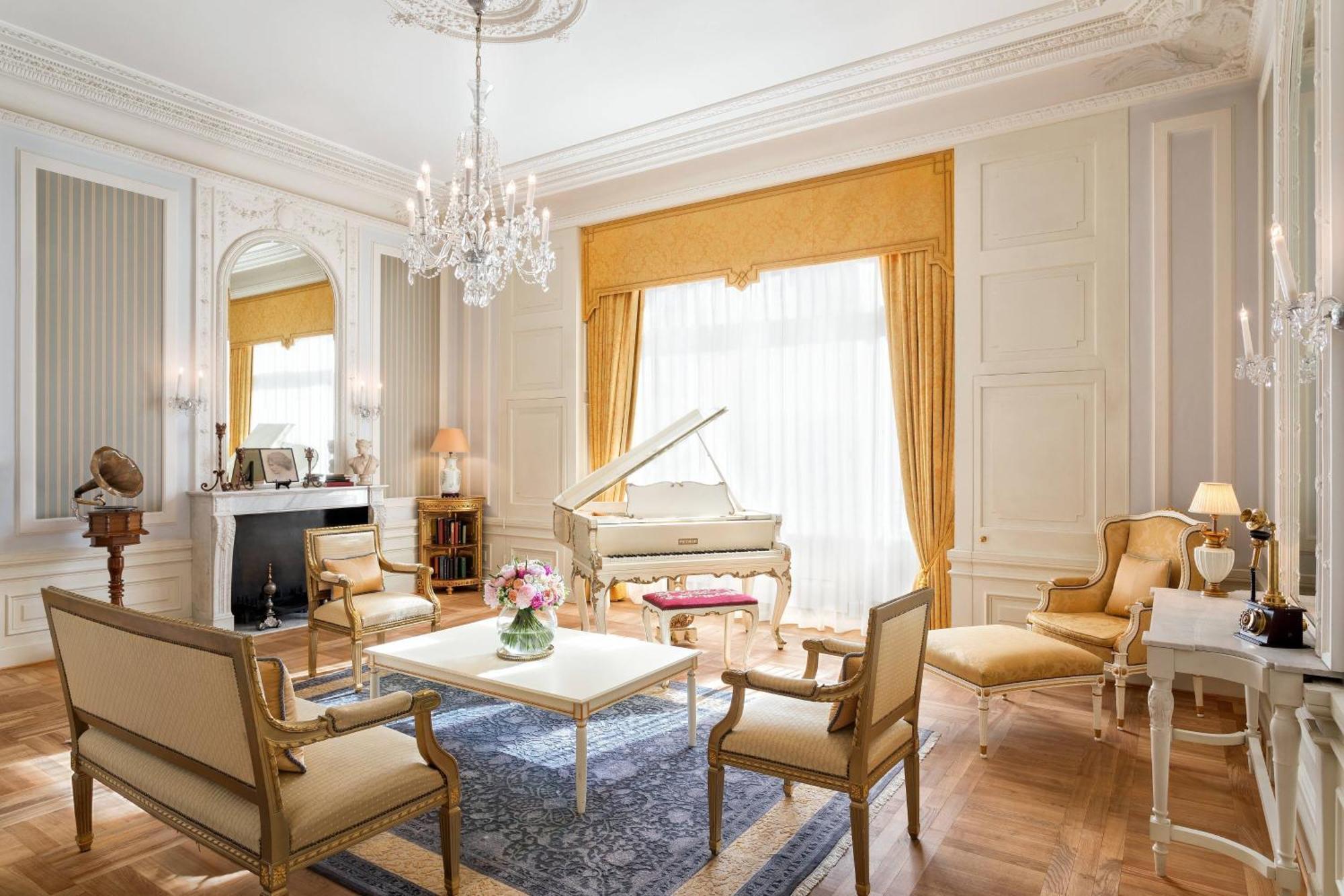 Hotel Bristol, A Luxury Collection Hotel, Warsaw Ngoại thất bức ảnh A living room in the Imperial Suite